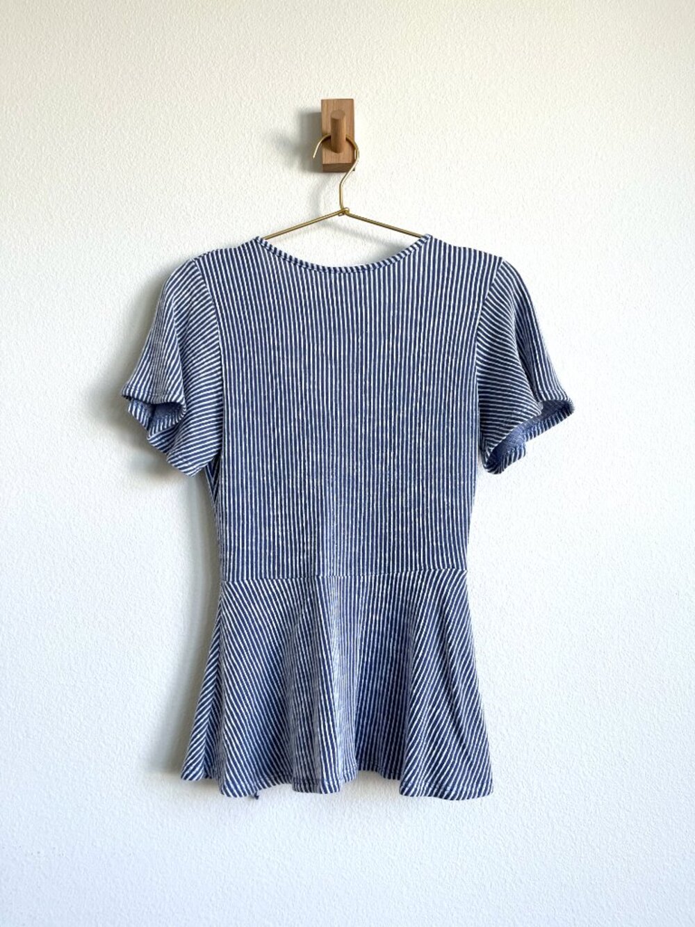 Caution to the Wind Striped Peplum Top - V-Neck Side Tie Blouse - Size S - Picture 3 of 9